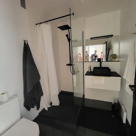 Superbe T3 Lumineux Sur Parc Arbore Avec Piscine Apartment
