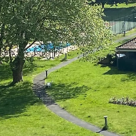 Superbe T3 Lumineux Sur Parc Arbore Avec Piscine Anglet
